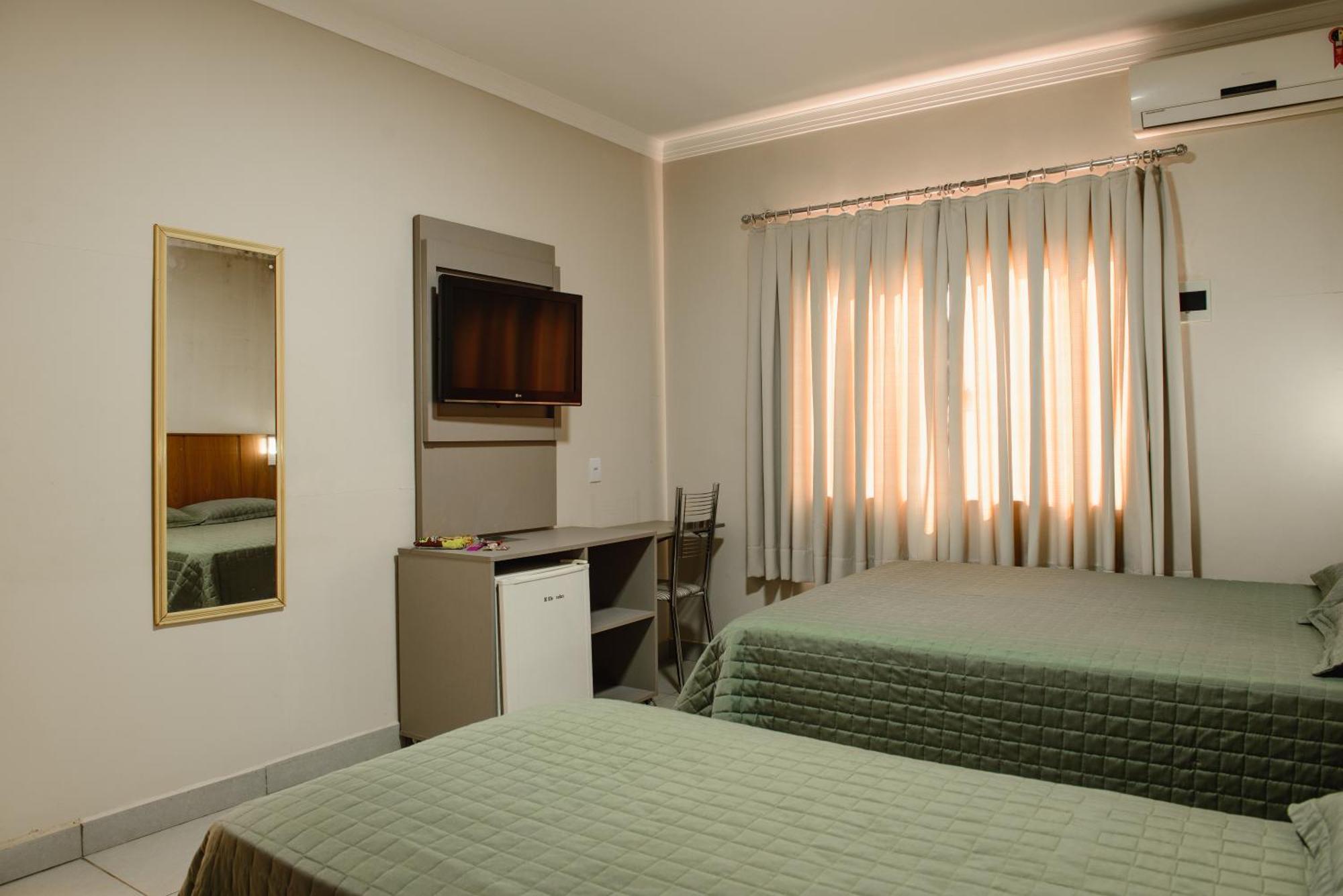 Hotel Trevo Cascavel エクステリア 写真