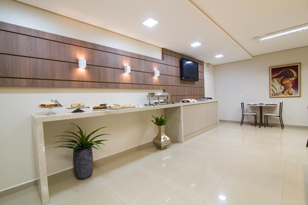 Hotel Trevo Cascavel エクステリア 写真